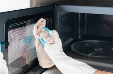 Microwave Oven Cleaning