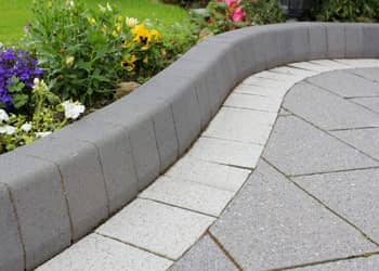 Asphalt driveway edging