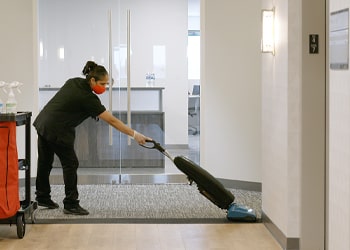 Deep Vacuum for Mattresses