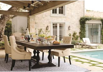 Outdoor Living & Dining Rooms