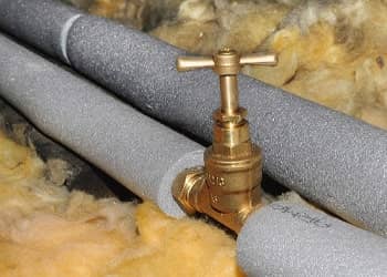 Pipe insulation removal