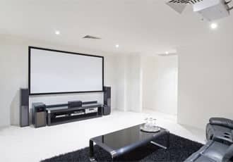 Projectors & Screens