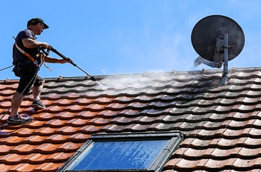 Roof Pressure Cleaning