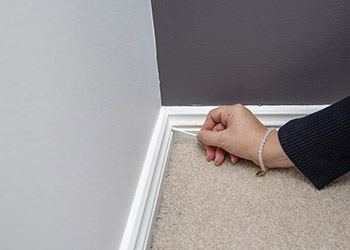 Skirting Boards & Fittings Wipe Down