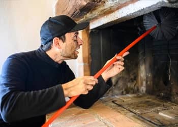 Smoke chamber cleaning