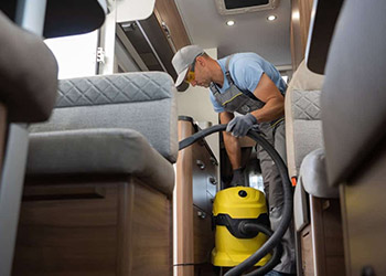 Upholstery & Carpet Shampooing